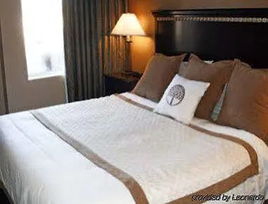 Hawthorn By Wyndham Hotel 3*